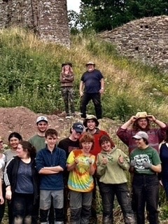 Archaeology students dig special visitor